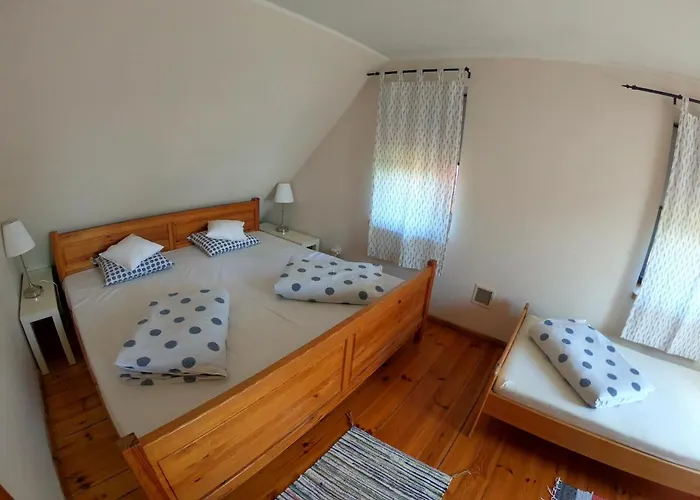 Zbychowka Holiday home *